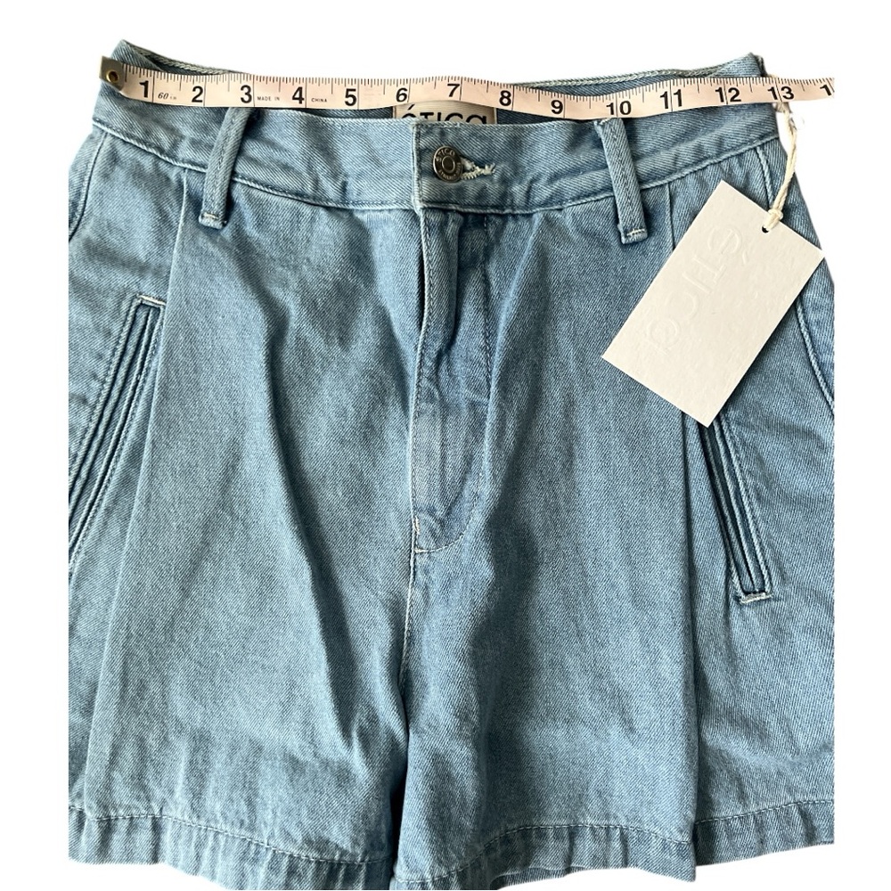 NWT Etica Anthropologie Ethereal Blue Max Pleated Denim Shorts Size 25 Reg. $128 - Picture 10 of 12